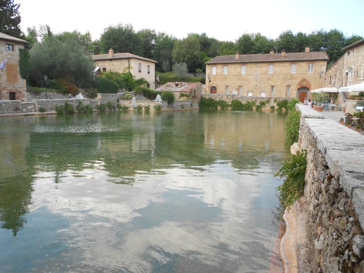 Casa Giuly Appartement Vivo dʼOrcia Buitenkant foto